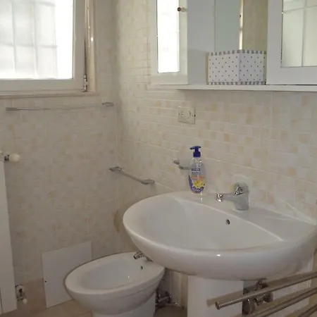 Angiulli 50 Daire Bari